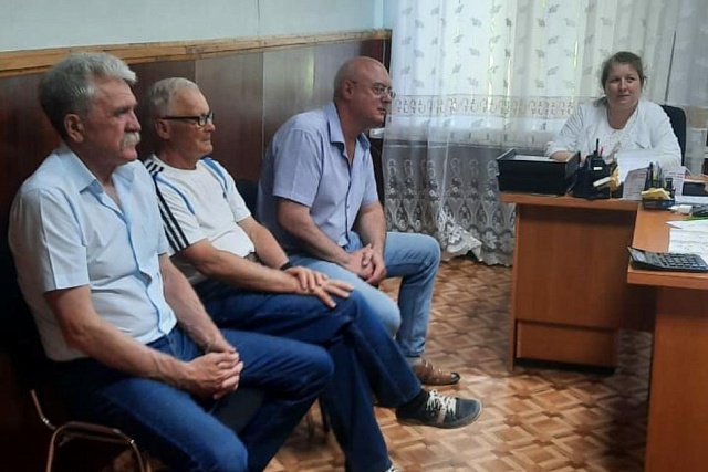Совещание о принимаемых мерах по профилактике инфекционных болезней птицы